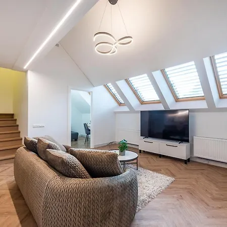 Cohost I Premium Residences I On The Historic Pilies Street I Self Check-in * Vilnius