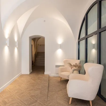 Cohost I Premium I On The Historic Pilies Street I Self Check-in