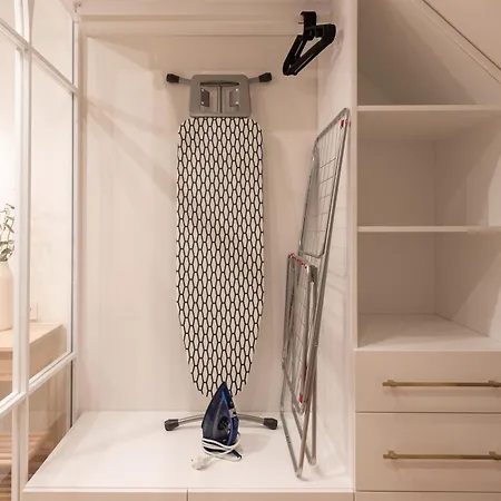 Cohost I Premium Residences I On The Historic Pilies Street I Self Check-in * Vilnius