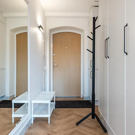 Cohost I Premium Residences I On The Historic Pilies Street I Self Check-in Vilnius