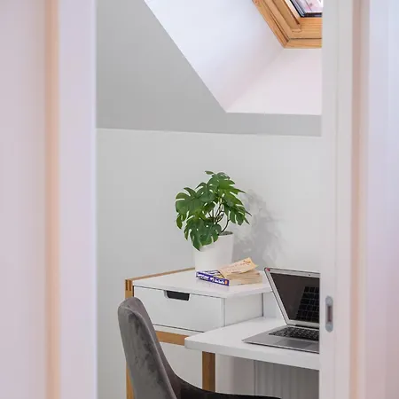 Cohost I Premium Residences I On The Historic Pilies Street I Self Check-in