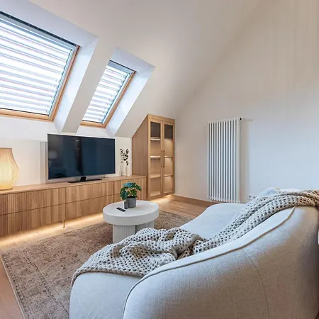 Cohost I Premium Residences I On The Historic Pilies Street I Self Check-in Apartment Vilnius