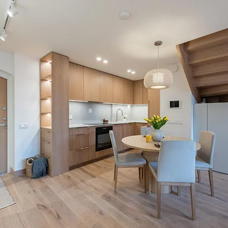 Apartamento Cohost I Premium I On The Historic Pilies Street I Self Check-in