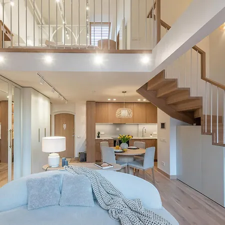 Cohost I Premium Residences I On The Historic Pilies Street I Self Check-in Vilnius